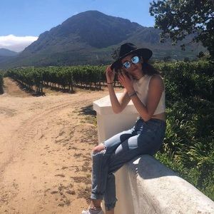 Meet your Posher, Fernanda